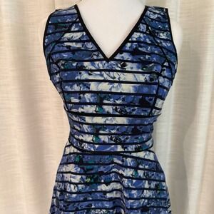 Banana Republic Riviera Blue‎ Floral Print Fit & Flare Dress Size 0 Sleeveless